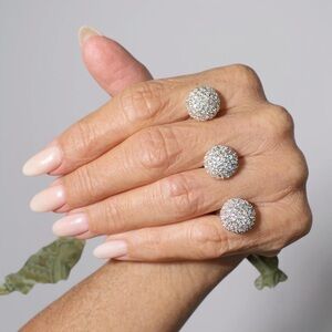 nOir Cassandra Double Finger Ring NWOT